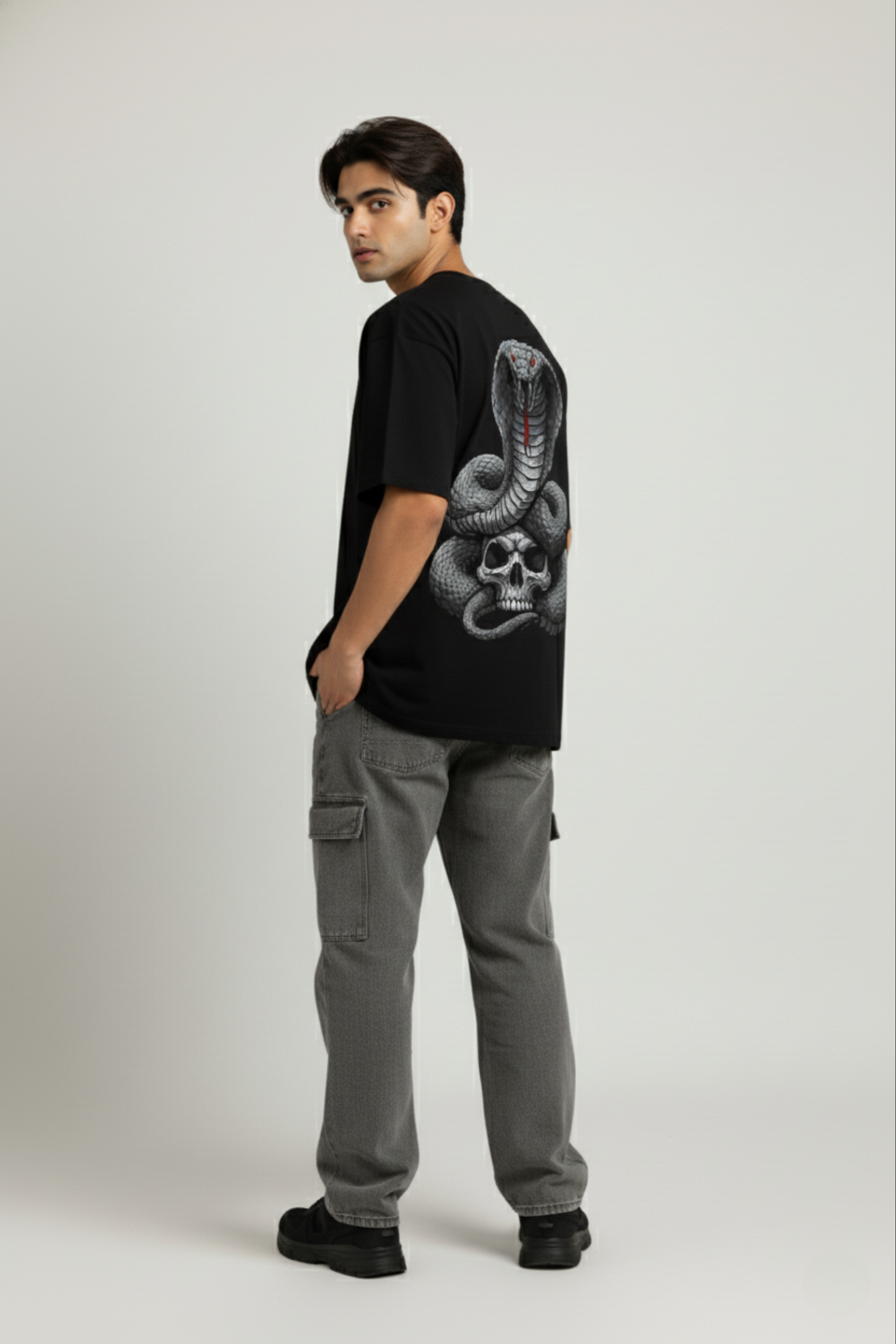 Men's Venomous Graphic Printed Oversized T-shirt